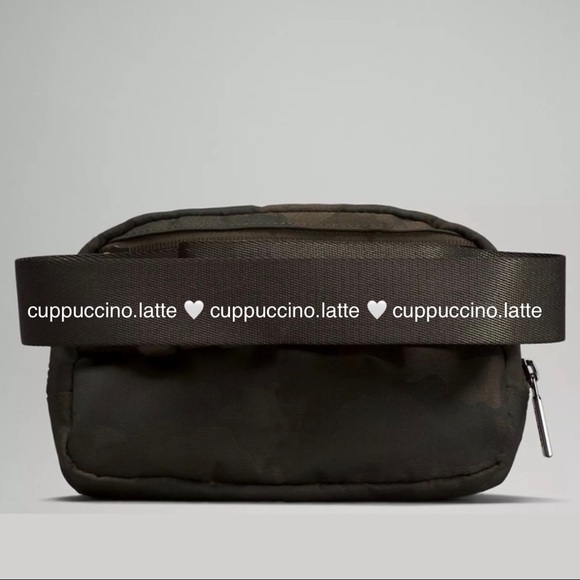 🌲NWT🤎Lululemon Athletica Everywhere Belt Bag in ‘Heritage Camo’ Green - Picture 12 of 13